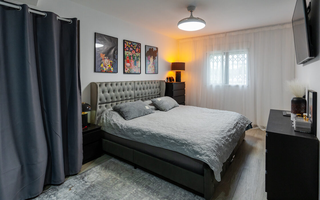 Двухкомнатная квартира с террасой у моря в жилом комплексе