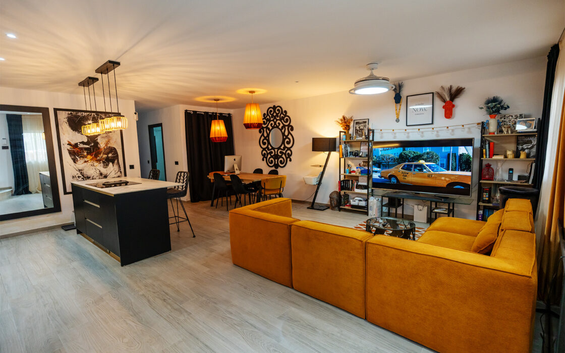 Двухкомнатная квартира с террасой у моря в жилом комплексе