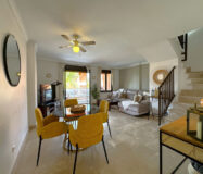 Дуплекс-пентхаус в Эстепоне 148 кв.м с террасами и видом на море