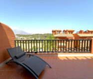 Дуплекс-пентхаус в Эстепоне 148 кв.м с террасами и видом на море