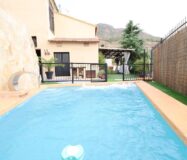 Будинок у Фортуні 200 кв.м з терасою та басейном