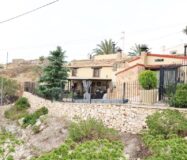 Будинок у Фортуні 200 кв.м з терасою та басейном