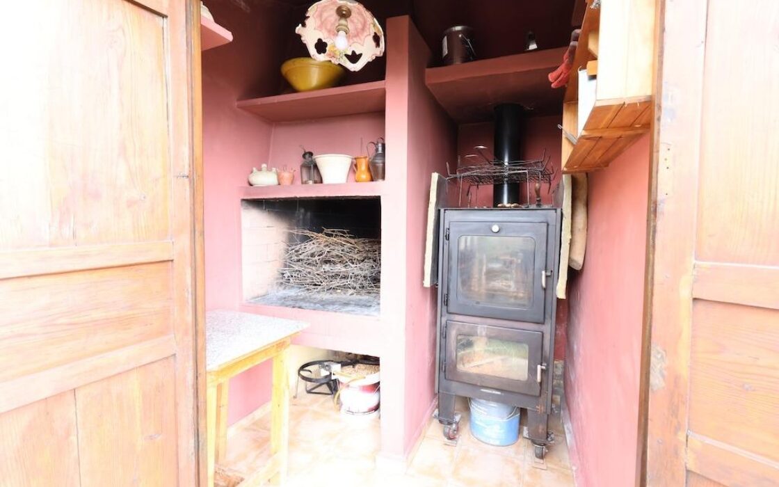 Будинок у Фортуні 200 кв.м з терасою та басейном