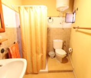 Будинок у Фортуні 200 кв.м з терасою та басейном