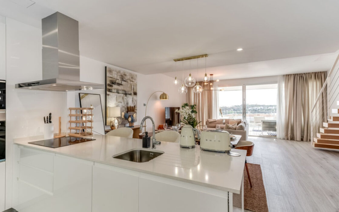 Новый таунхаус в Канселаде, 184 кв.м, с террасой