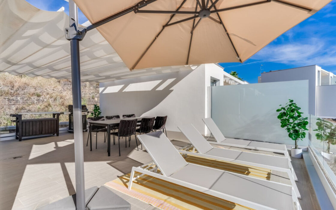 Новый таунхаус в Канселаде, 184 кв.м, с террасой