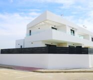 Вилла в Долоресе 136 кв.м с 3 спальнями и участком 212 м²