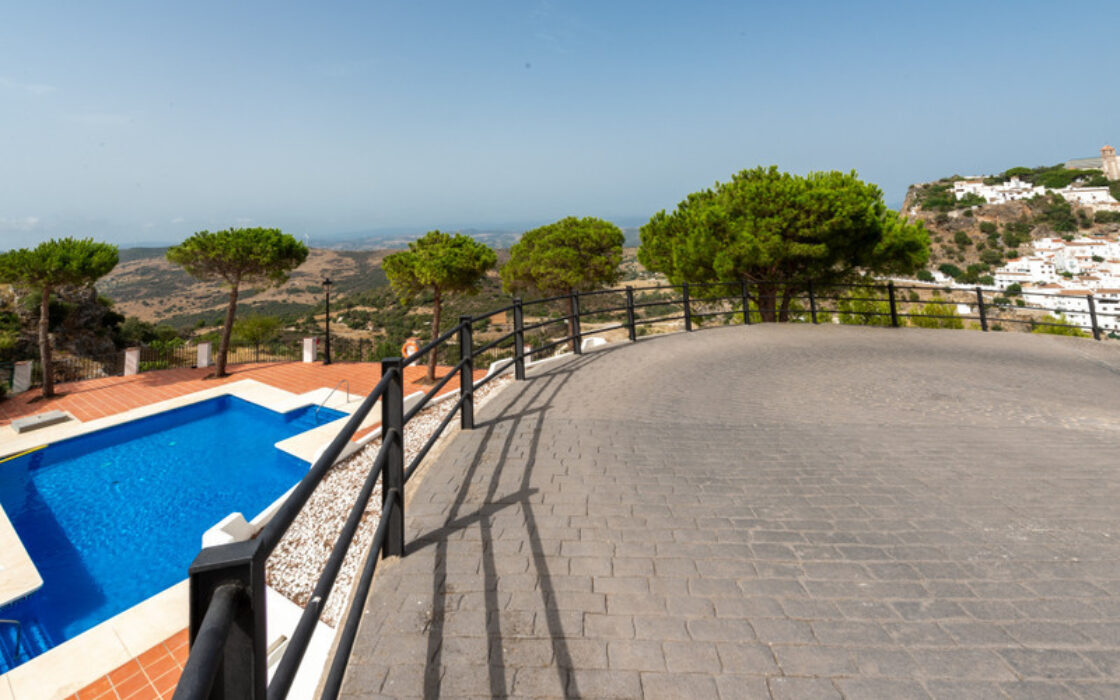 Очаровательный Таунхаус в Касаресе с Террасой 20 кв.м