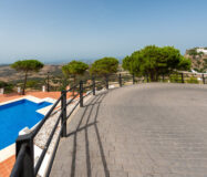 Очаровательный Таунхаус в Касаресе с Террасой 20 кв.м