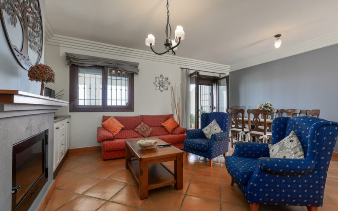 Очаровательный Таунхаус в Касаресе с Террасой 20 кв.м