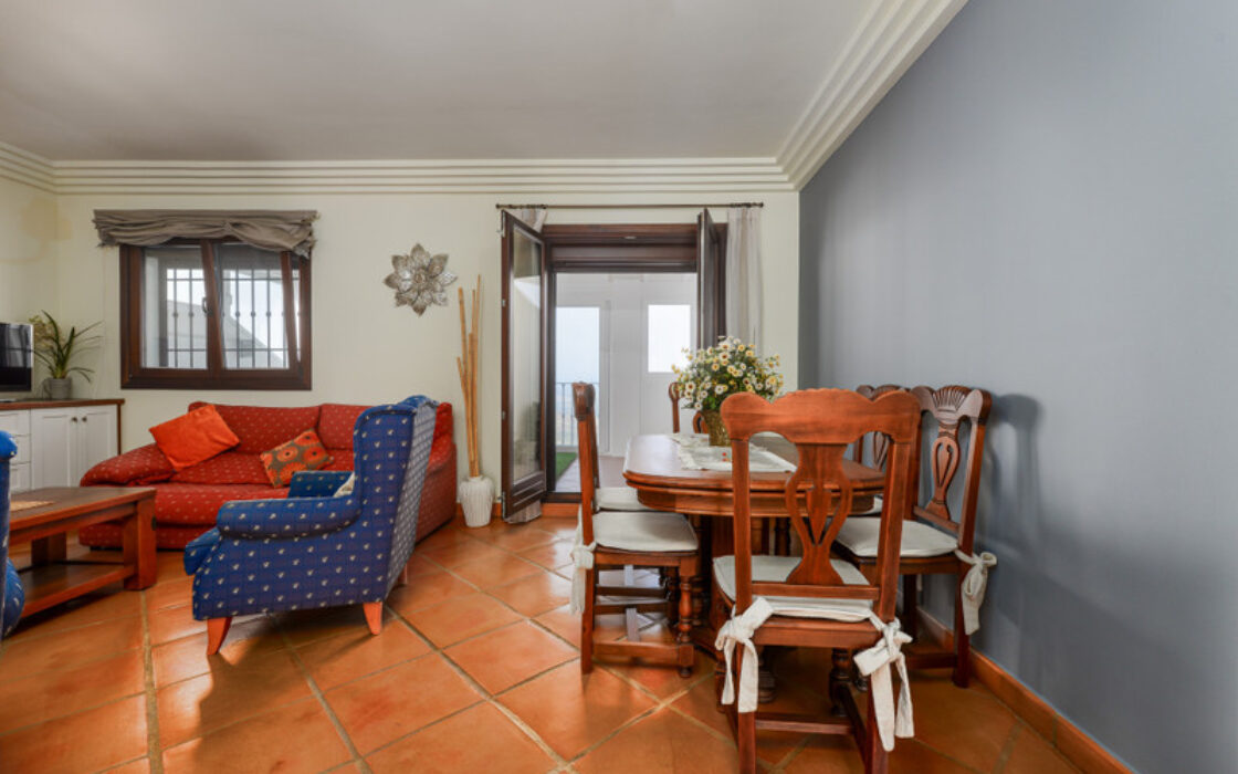 Очаровательный Таунхаус в Касаресе с Террасой 20 кв.м