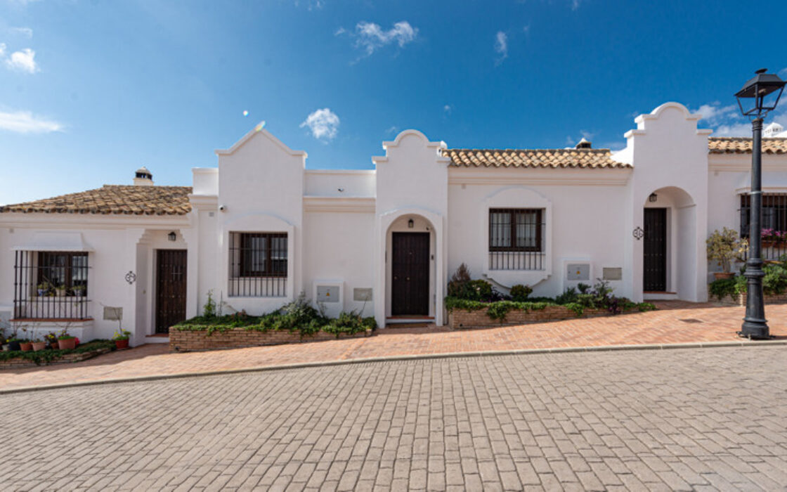 Очаровательный Таунхаус в Касаресе с Террасой 20 кв.м