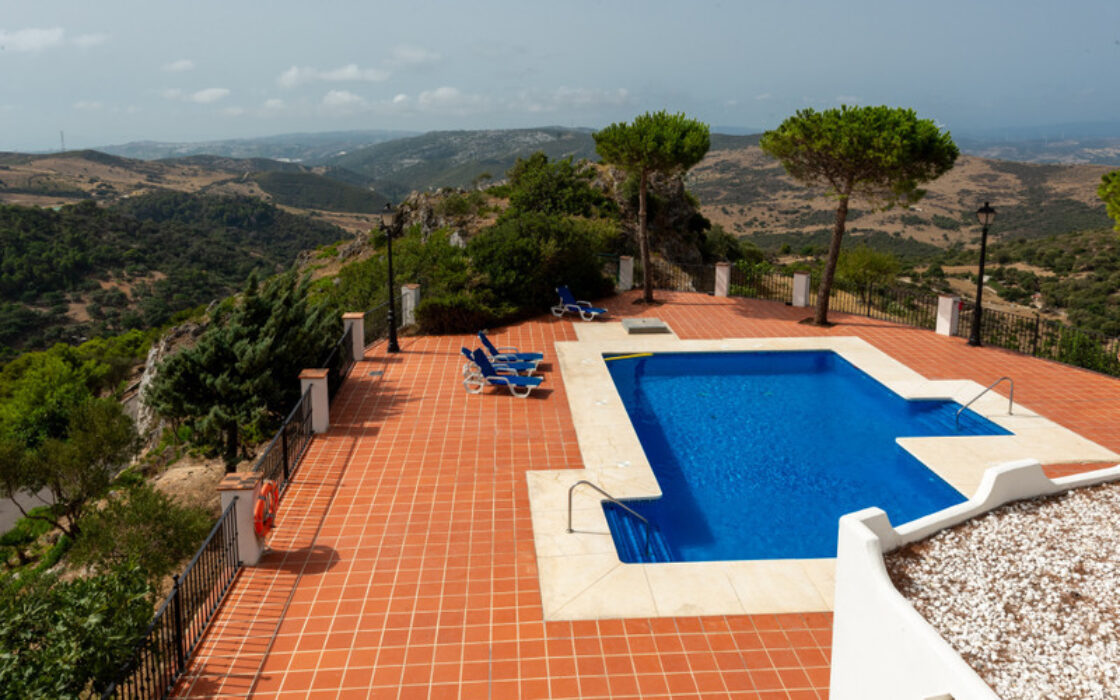 Очаровательный Таунхаус в Касаресе с Террасой 20 кв.м