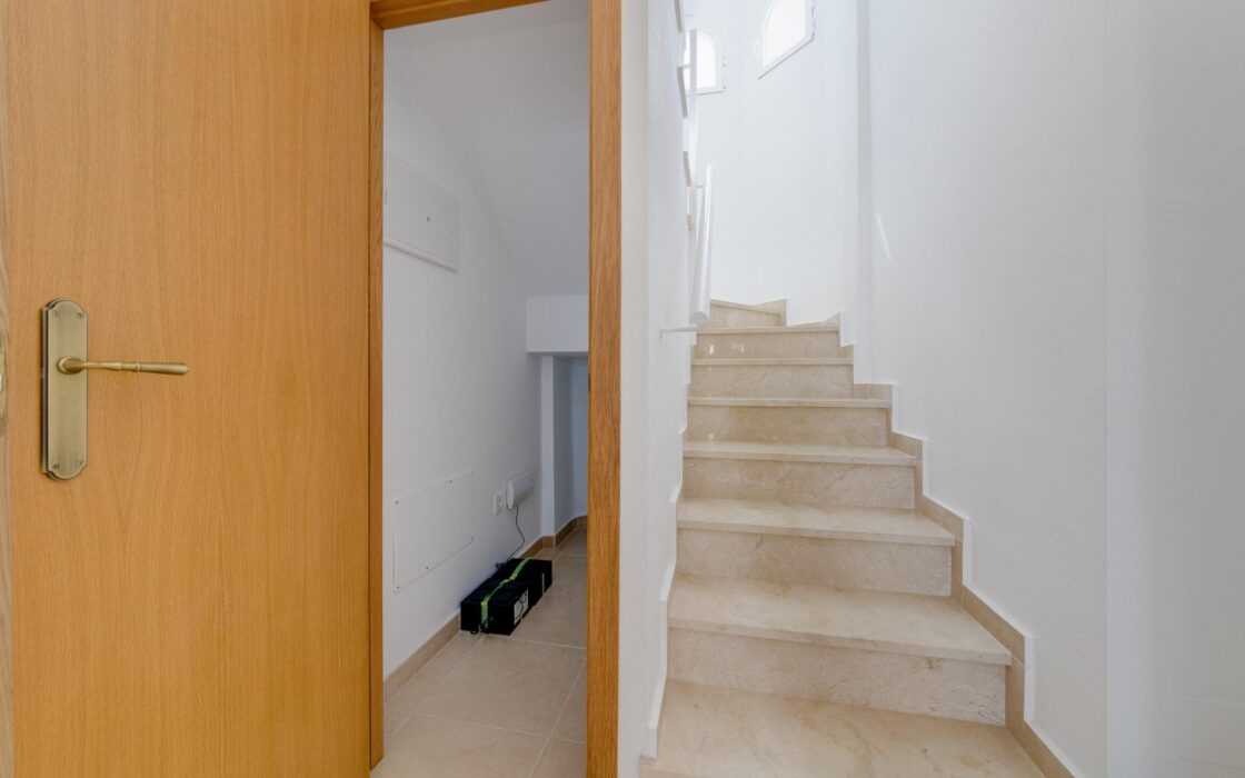 Новый жилой комплекс в Сан-Фульхенсио с террасой 3 спальные