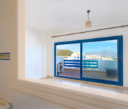 Двухуровневый пентхаус с террасой в Duquesa Golf Gardens