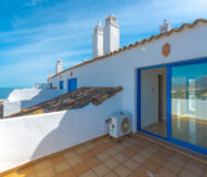 Двухуровневый пентхаус с террасой в Duquesa Golf Gardens