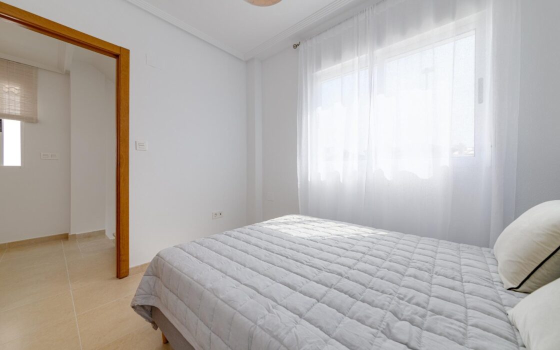 Новый жилой комплекс в Сан-Фульхенсио с террасой 109 кв.м