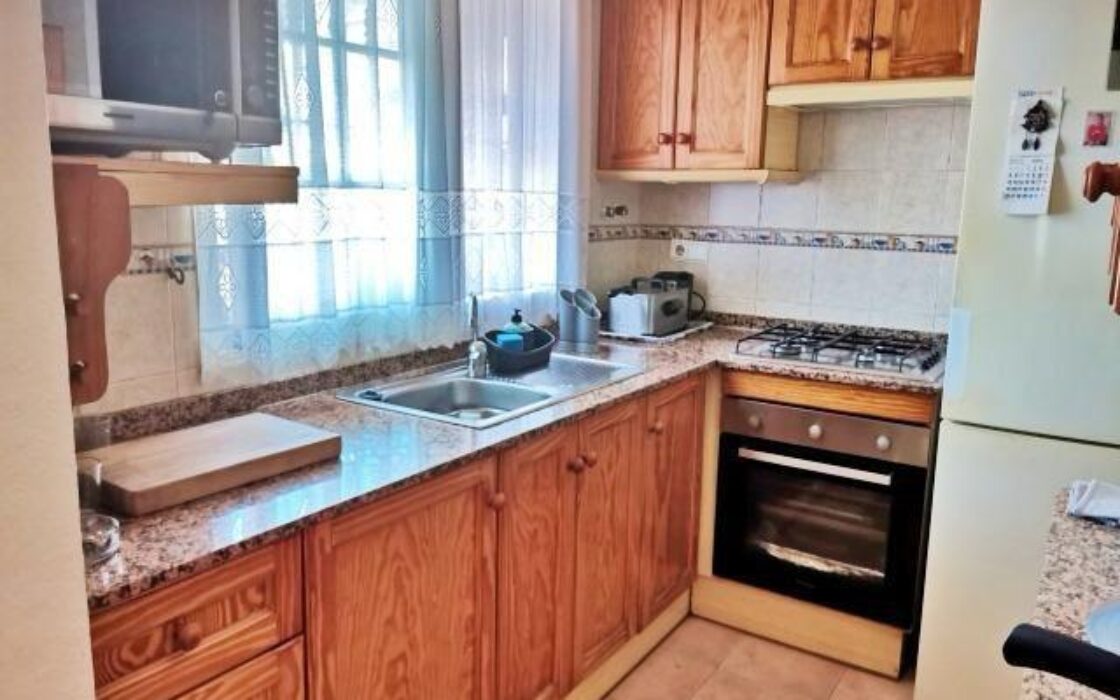 Дом в Торревьехе с террасой 65 кв.м для комфортного отдыха