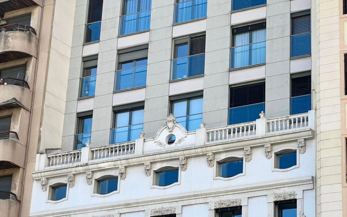 Дуплекс в Валенсии 162 кв.м с террасой и 5 комнатами