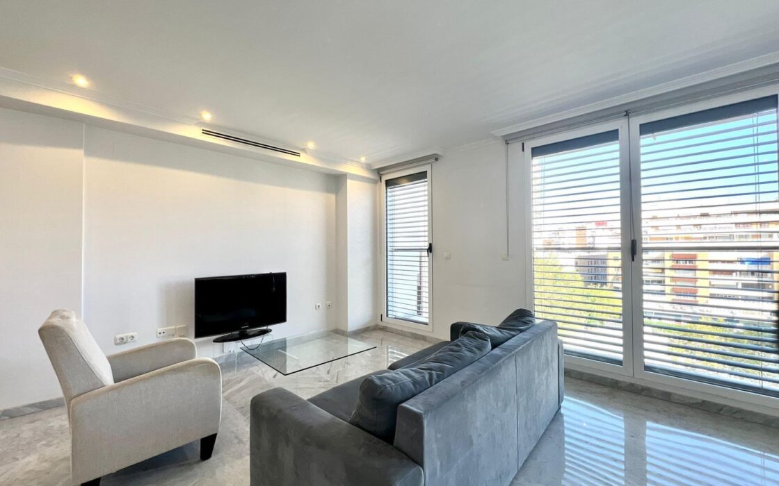 Дуплекс в Валенсии 162 кв.м с террасой и 5 комнатами