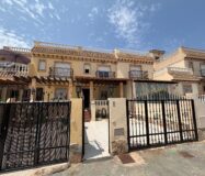 Дом в Ориуэла Коста 67 кв.м с террасой и бассейном