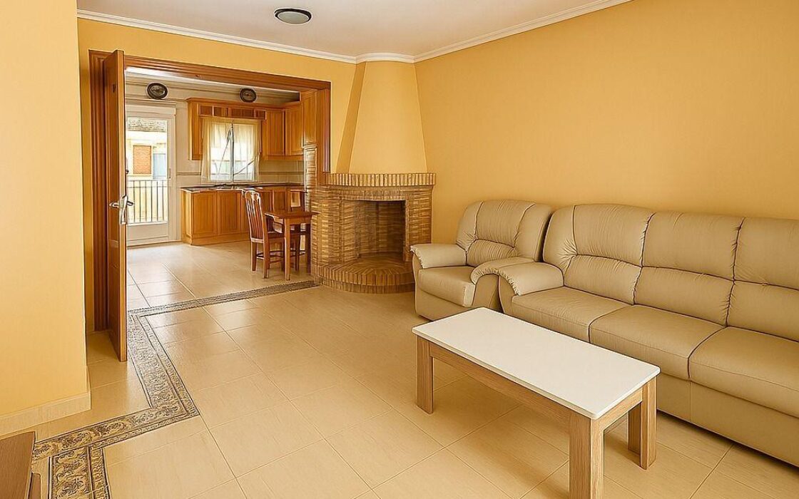 Дом в Ориуэла Коста 67 кв.м с террасой и бассейном