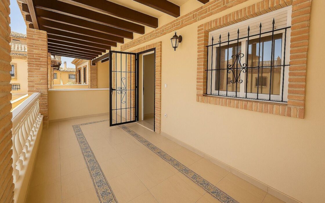 Дом в Ориуэла Коста 67 кв.м с террасой и бассейном