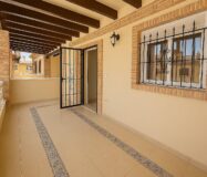 Дом в Ориуэла Коста 67 кв.м с террасой и бассейном