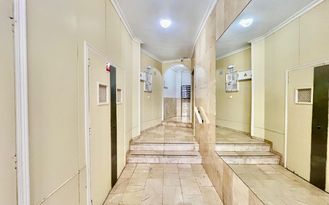 Апартаменты в Торревьехе у моря 42 кв.м с террасой