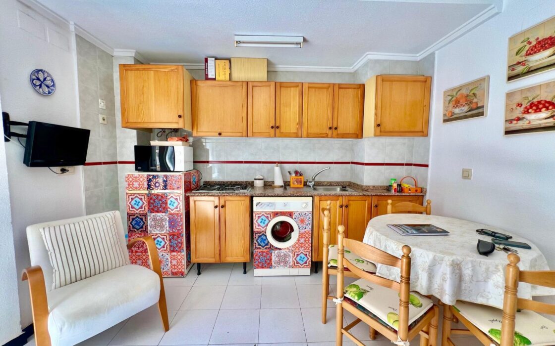 Апартаменты в Торревьехе у моря 42 кв.м с террасой