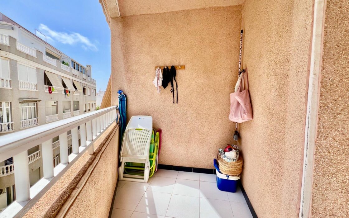 Апартаменты в Торревьехе у моря 42 кв.м с террасой