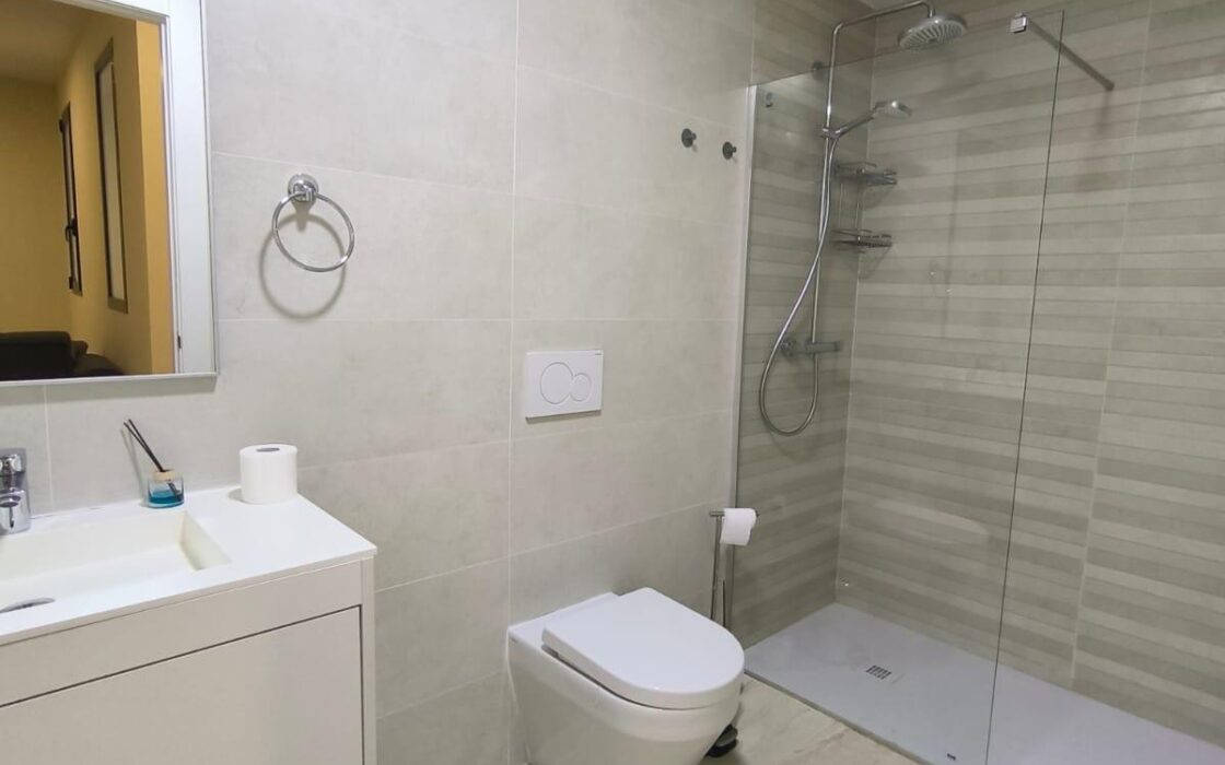 Двохрівневий таунхаус з видом на море в Бенідормі 263 кв.м