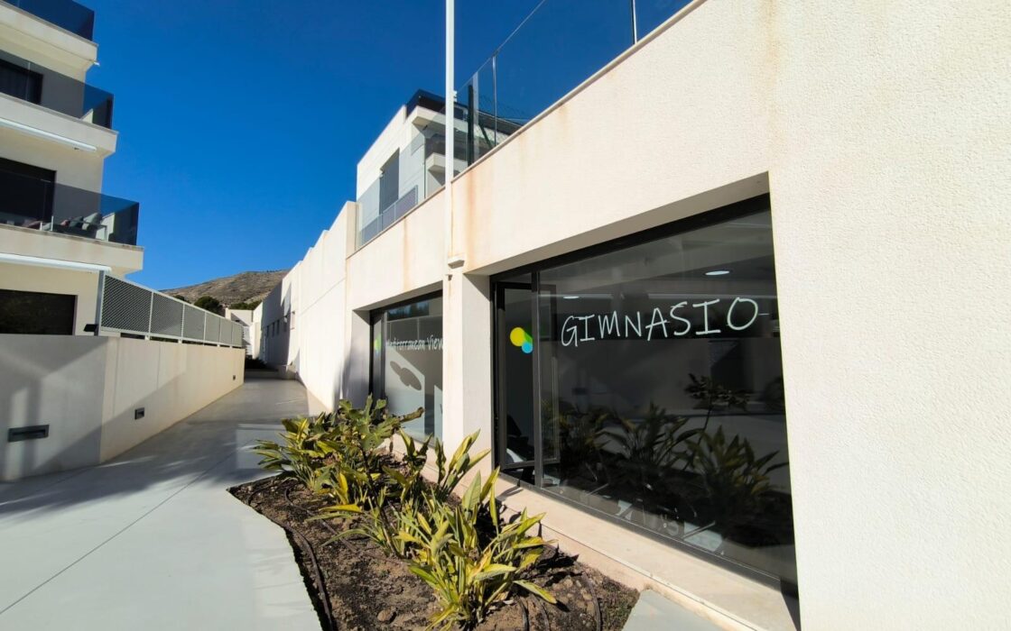 Двохрівневий таунхаус з видом на море в Бенідормі 263 кв.м