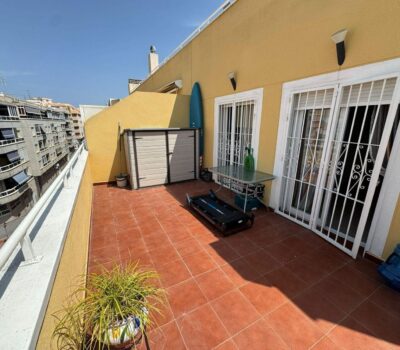 Апартамент 75 кв.м з терасою в Торрев’єсі біля моря