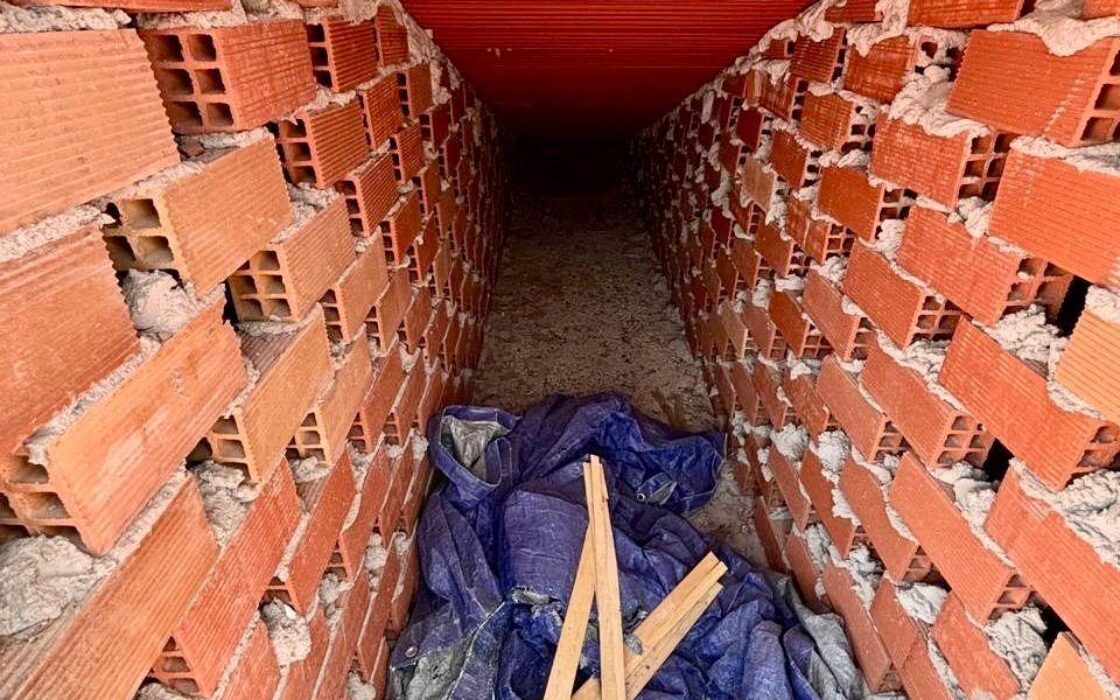 Вилла в Сьюдад Кесада 110 кв.м с бассейном у моря