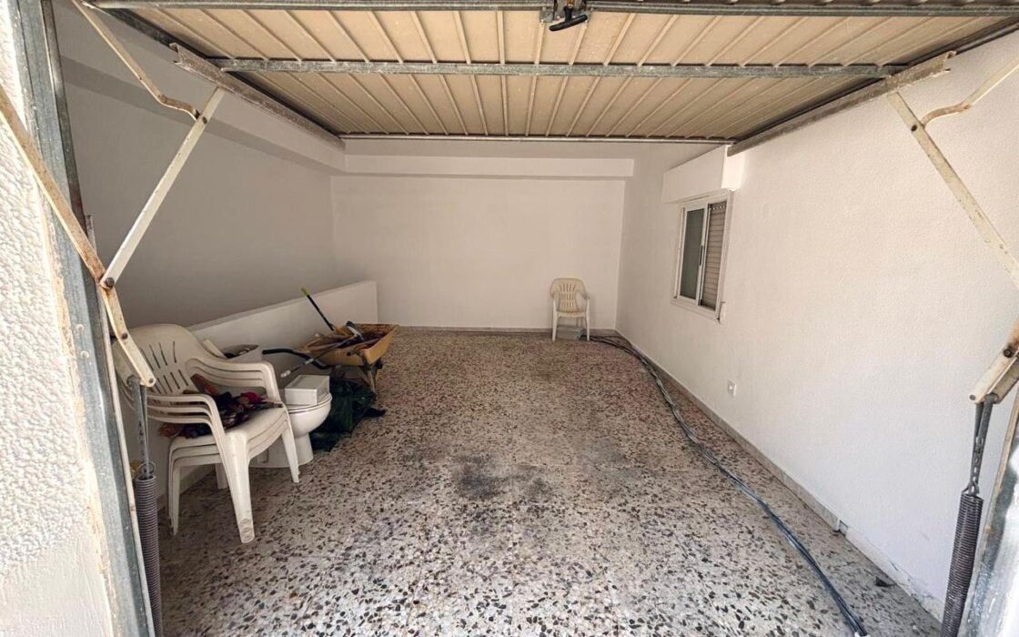 Вилла в Сьюдад Кесада 110 кв.м с бассейном у моря