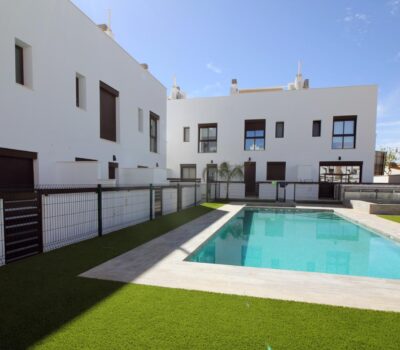 Дуплекс в Пилар-де-ла-Орадада у моря, 3 спальни, солярий