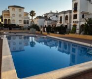 Апартаменты в Торревьехе 4 комнаты с террасой у моря