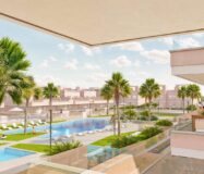 Дом в Пилар де ла Орадада 81 кв.м с террасой у моря