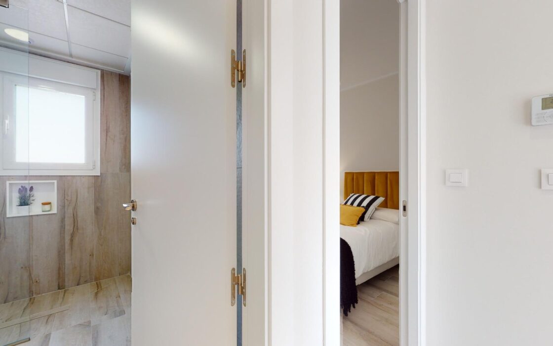 Дом в Пилар де ла Орадада 81 кв.м с террасой у моря