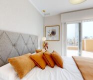 Дом в Пилар де ла Орадада 81 кв.м с террасой у моря