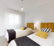 Дом в Пилар де ла Орадада 81 кв.м с террасой у моря