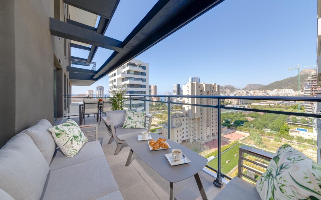 Простора квартира 105 кв.м з видом на море в Кальпе