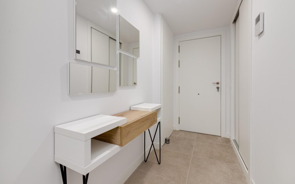 Простора квартира 105 кв.м з видом на море в Кальпе