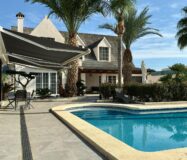 Отдельная вилла с бассейном в Сан-Хуан-де-Аликанте 360 кв.м