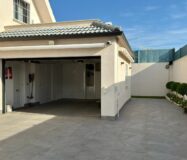 Отдельная вилла с бассейном в Сан-Хуан-де-Аликанте 360 кв.м