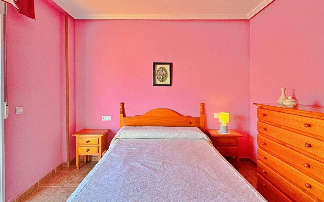 Будинок в Оріуела Коста 84 кв.м, 3 кімнати, 700 м до моря