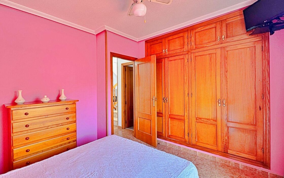 Будинок в Оріуела Коста 84 кв.м, 3 кімнати, 700 м до моря