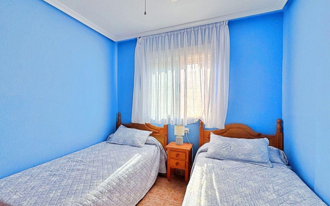 Будинок в Оріуела Коста 84 кв.м, 3 кімнати, 700 м до моря