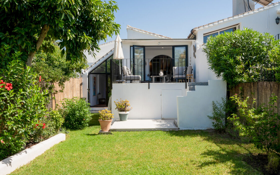 Эксклюзивная квартира у моря в Пляжном, 130 кв.м, 3 комнаты